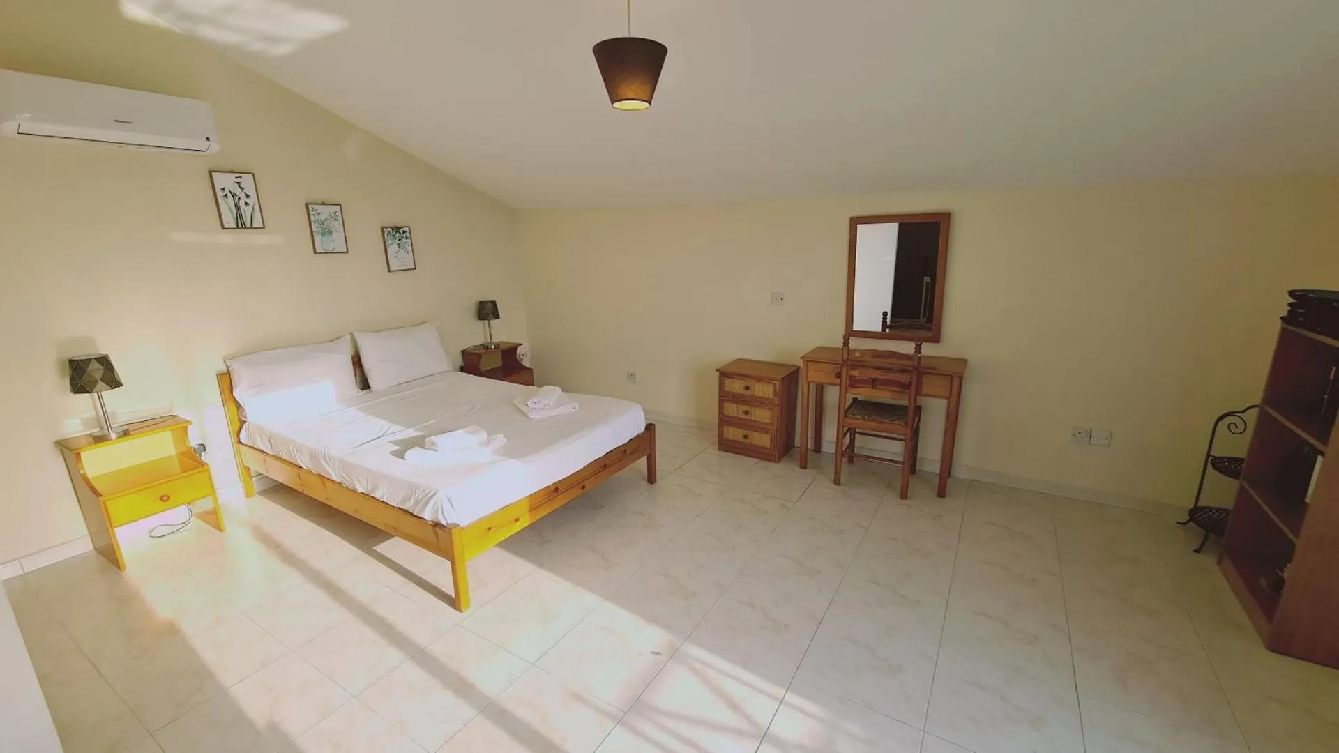 Stay Sea And Salt Lake Panoramic View Apt Larnaca Apartment