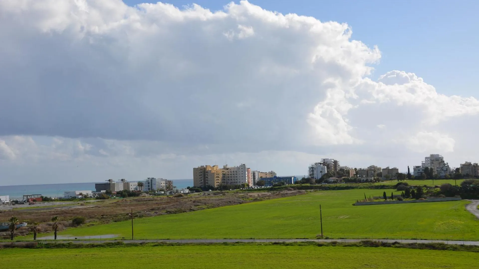 Stay Sea And Salt Lake Panoramic View Apt Larnaca Apartment