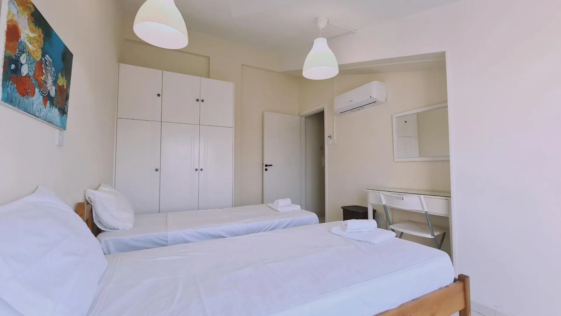 Stay Sea And Salt Lake Panoramic View Apt Larnaca