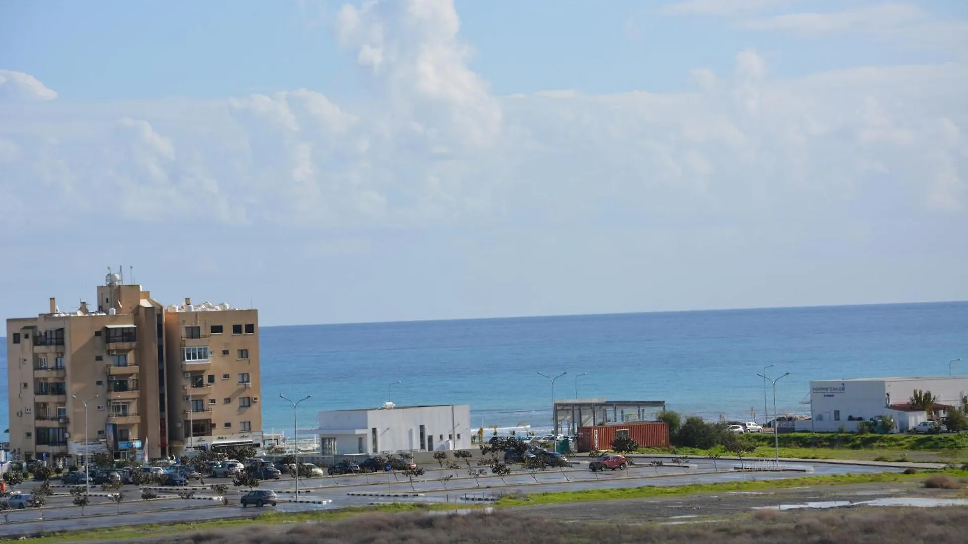 Stay Sea And Salt Lake Panoramic View Apt Larnaca
